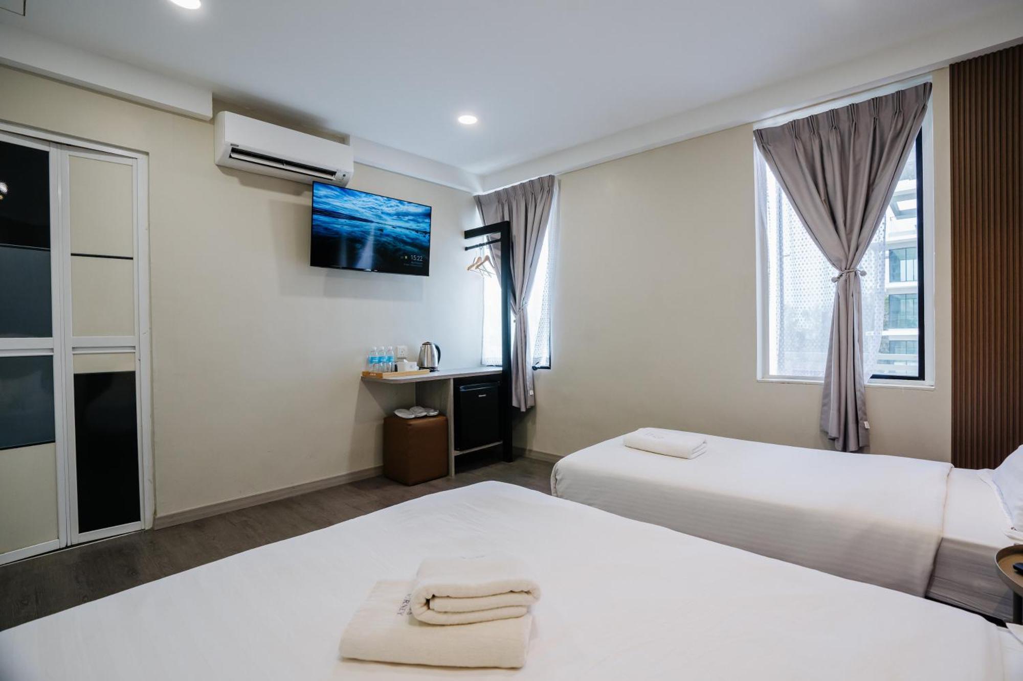 Wangs Hotel Gurney Drive George Town Exterior photo